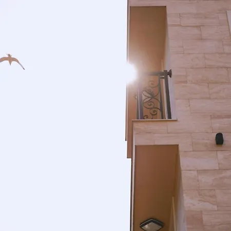 Centre - Two Bedroom Appartement