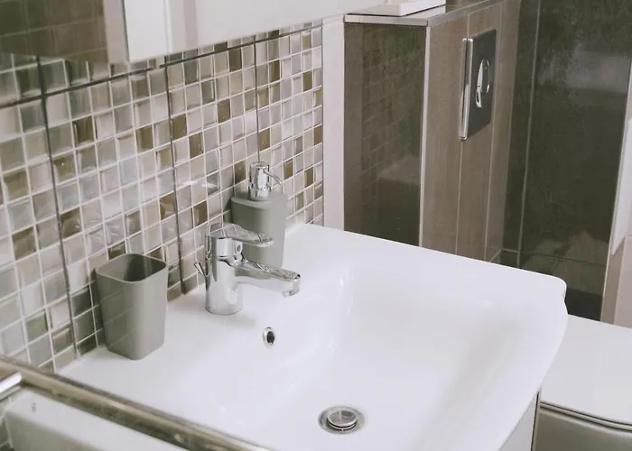 Centre - Two Bedroom * ヴァルナ